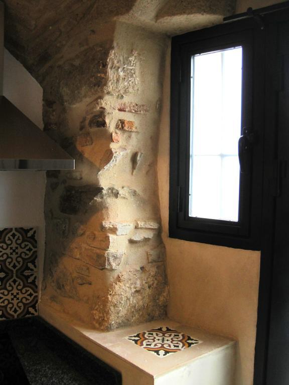 La Casina De Piedra Encanto - Parte Antigua De Caces Oda fotoğraf